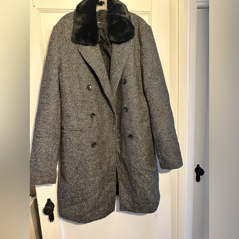 ASOS Men's Gray Double-Breasted Pea Coat with Black Faux Fur Collar